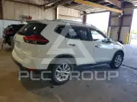 2017 Nissan ROGUE photo