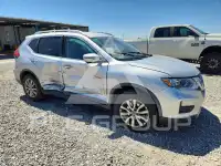 2017 Nissan ROGUE photo