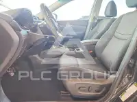 2017 Nissan ROGUE photo