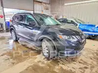 2017 Nissan ROGUE photo