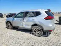 2017 Nissan ROGUE photo