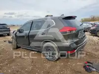 2017 Nissan ROGUE photo