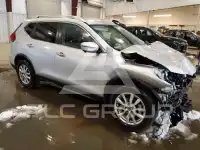 2017 Nissan ROGUE photo