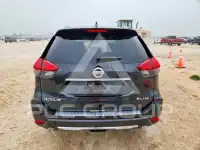 2017 Nissan ROGUE photo