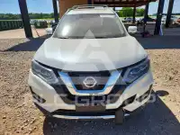 2017 Nissan ROGUE photo