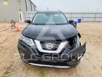 2017 Nissan ROGUE photo
