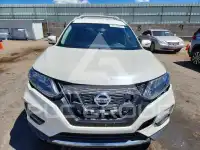 2017 Nissan ROGUE photo