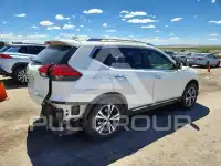 2017 Nissan ROGUE photo