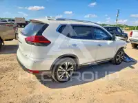 2017 Nissan ROGUE photo