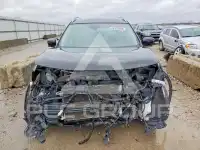 2017 Nissan ROGUE photo