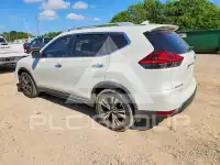 2017 Nissan ROGUE photo