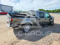 2017 Nissan FRONTIER фото
