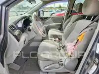 2017 Nissan QUEST photo