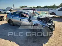 2017 Nissan SENTRA фото