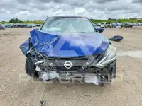 2017 Nissan SENTRA фото