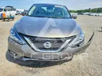 2017 Nissan SENTRA фото