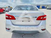 2017 Nissan SENTRA фото
