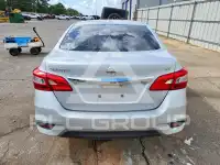 2017 Nissan SENTRA фото