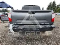 2017 Nissan TITAN фото