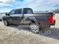 2017 Nissan TITAN фото