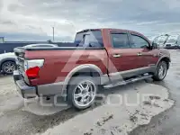 2017 Nissan TITAN фото
