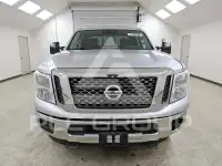 2017 Nissan TITAN фото