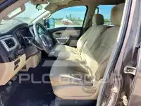 2017 Nissan TITAN фото
