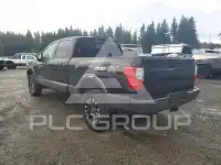 2017 Nissan TITAN фото