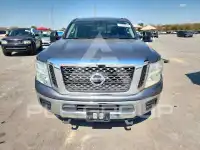 2017 Nissan TITAN фото