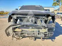 2017 Nissan TITAN фото