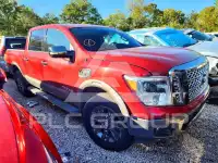 2017 Nissan TITAN фото