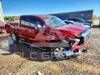 2017 Nissan TITAN фото