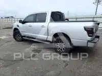 2017 Nissan TITAN фото