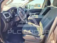 2017 Nissan TITAN фото