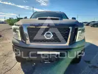 2017 Nissan TITAN photo