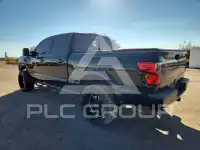 2017 Nissan TITAN фото