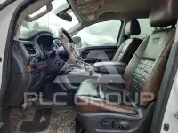2017 Nissan TITAN photo