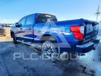 2017 Nissan TITAN фото