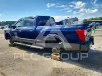 2017 Nissan TITAN photo