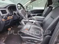 2017 Nissan TITAN фото