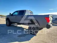 2017 Nissan TITAN photo