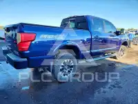 2017 Nissan TITAN фото