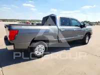 2017 Nissan TITAN фото