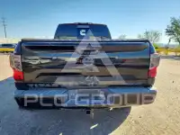 2017 Nissan TITAN фото