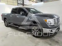 2017 Nissan TITAN photo