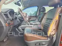 2017 Nissan TITAN фото