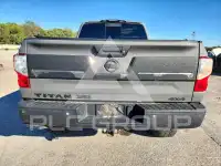 2017 Nissan TITAN photo