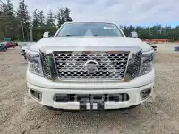 2017 Nissan TITAN photo