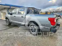 2017 Nissan TITAN фото