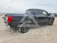 2017 Nissan TITAN фото
